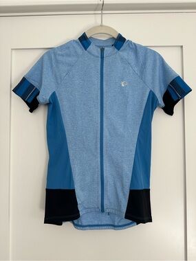 Pearl Izumi Women's Light Blue Performance Top
